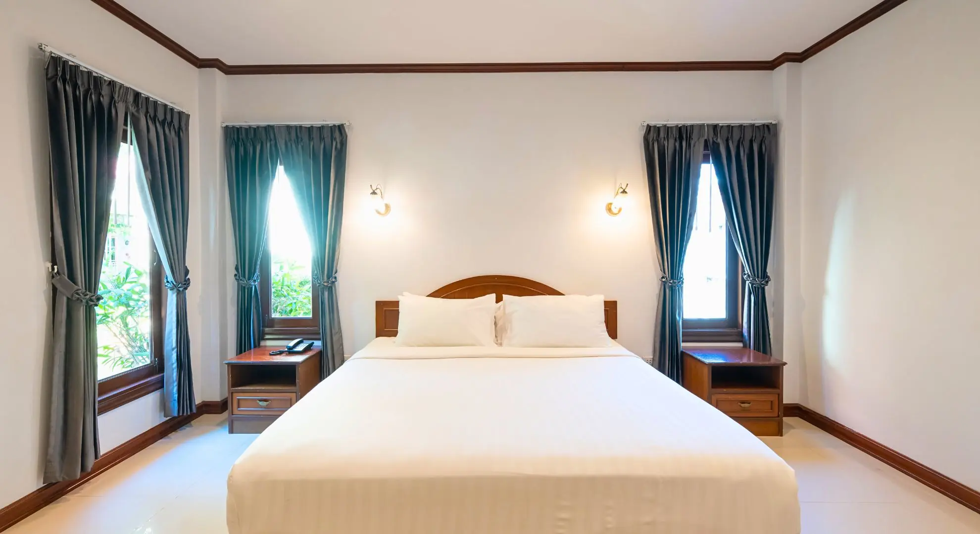 Deluxe villa The Green Beach Resort ห้องดีลักซ์ วิลล่า เดอะกรีนบีซรีสอร์ท สามร้อยยอด Sam Roi Yot